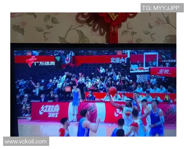 赛后分析:深圳篮球队与南京篮球队在比赛中的战术灵活性对比探讨